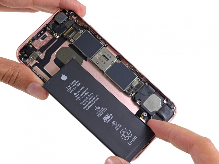 iFixit-iPhone-6s-teardown-image-004-Battery.jpg