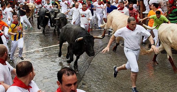 Ισπανία: 5 τραυματίες από τις φετινές ταυροδρομίες στην Παμπλόνα