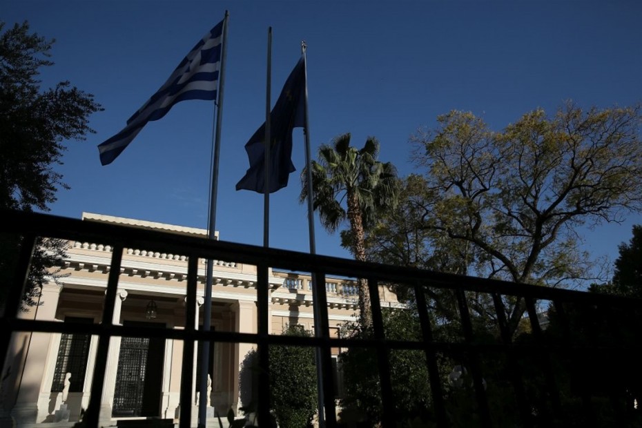 Εριστική απάντηση του Μαξίμου στην ομιλία του Μητσοτάκη