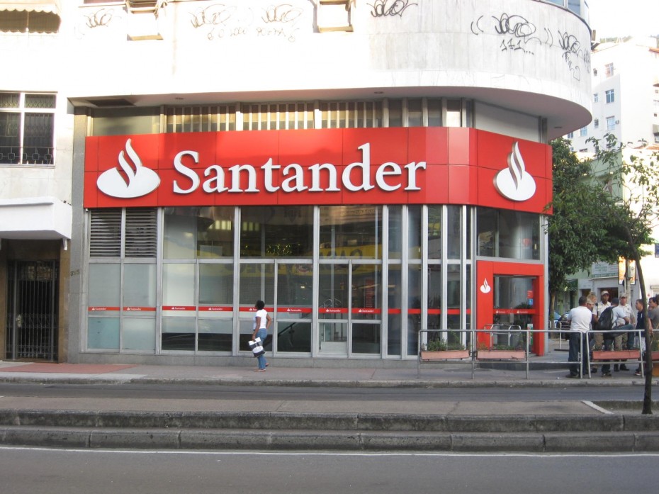 Banco Santander: Πτώση 10% στα καθαρά κέρδη το α΄ τρίμηνο