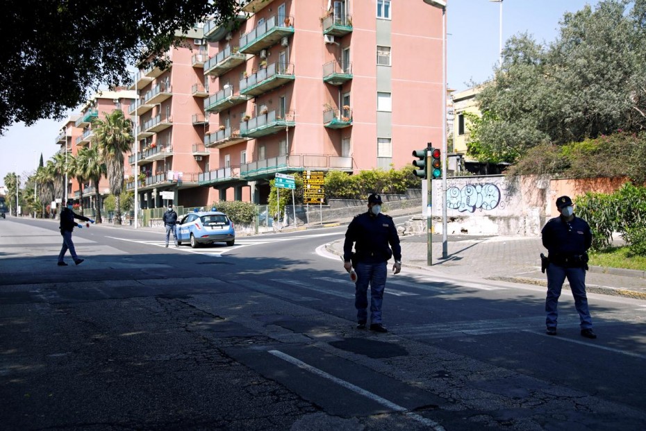 Μεγάλη αποκλιμάκωση των κρουσμάτων κοροναϊού στην Ιταλία