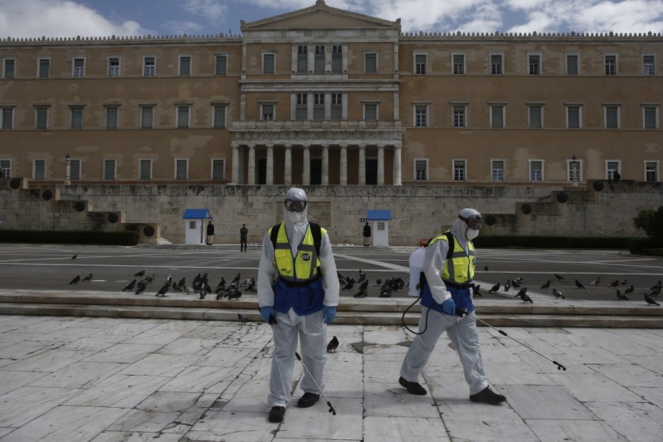 Βουλή: Δωρεά 10.000 μασκών από την Κίνα για τον κοροναϊό