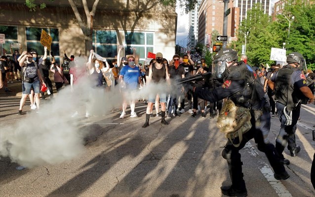 Ακόμα ένας νεκρός στη Μινεάοπολη των ΗΠΑ