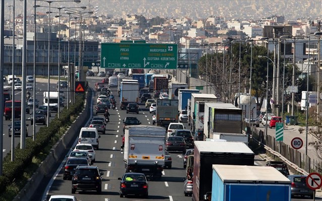 Απαγόρευση κυκλοφορίας φορτηγών λόγω του τριημέρου του Αγίου Πνεύματος