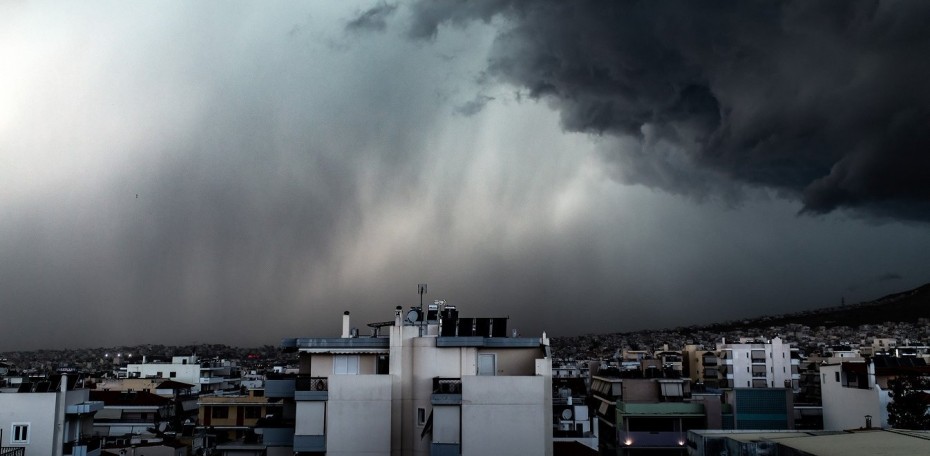 Ο καιρός σήμερα: Άστατος, υποχωρεί η ζέστη