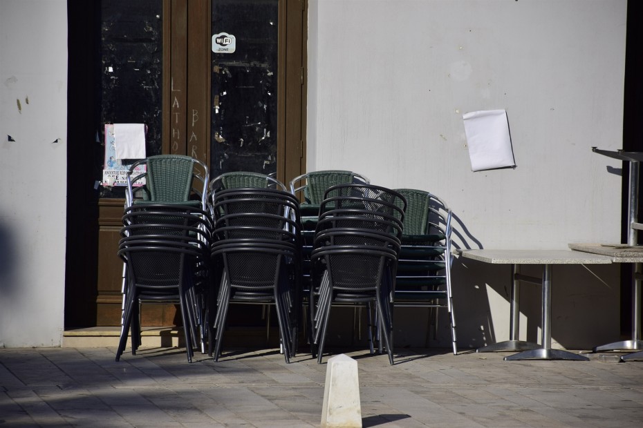 Πάνω από 13 δισ. ευρώ έχασαν οι ελληνικές επιχειρήσεις στο γ' τρίμηνο του 2020