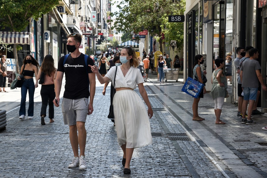 ΕΣΘ σε εμπόρους: Πρόταση να παραμείνουν κλειστά τα καταστήματα την Κυριακή 