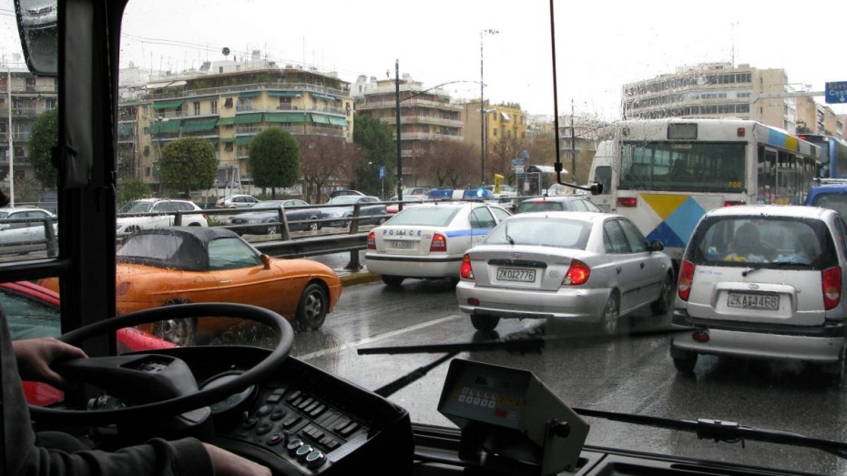 Στα 67 έτη το όριο ηλικίας των οδηγών των ΚΤΕΛ 