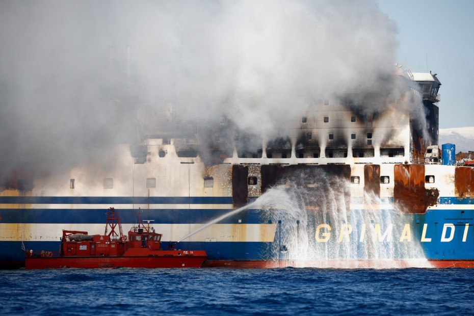 Euroferry Olympia: Συνεχίζεται η επιχείρηση εντοπισμού των 10 αγνοουμένων